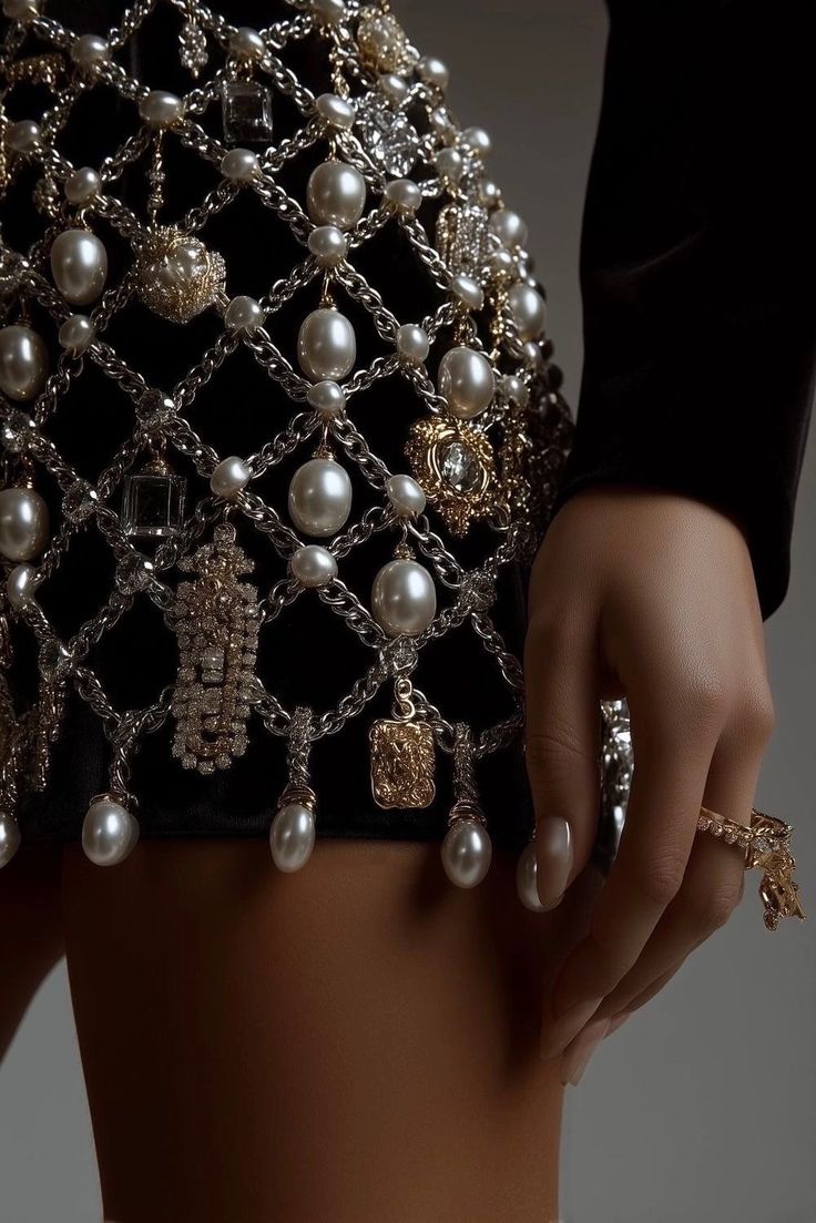 January Lookbook: Creative Chic